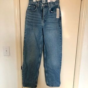 Never worn BDG High-rise baggy